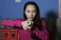 Nữ sinh 15 tuổi chế tạo đèn pin Hollow Flashlight hoạt động bằng thân nhiệt