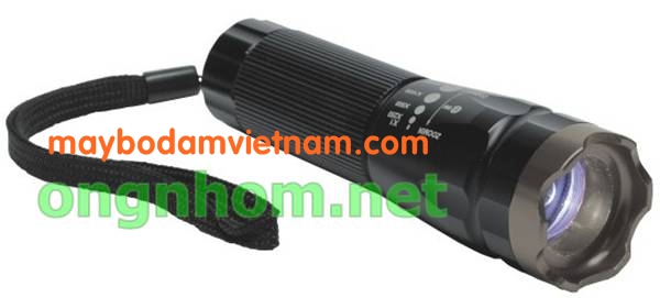 den-pin-chuyen-dung-soi-moi-han-Konus-Light-5-1